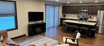 New! 3 Bedroom 2 Bath - 10 Minutes from Marshfield, 30 minutes from Wausau