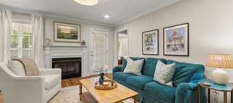3BR/2BA Bluesbird Cottage • Fire Pit • Near DSU