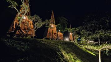 Esterni