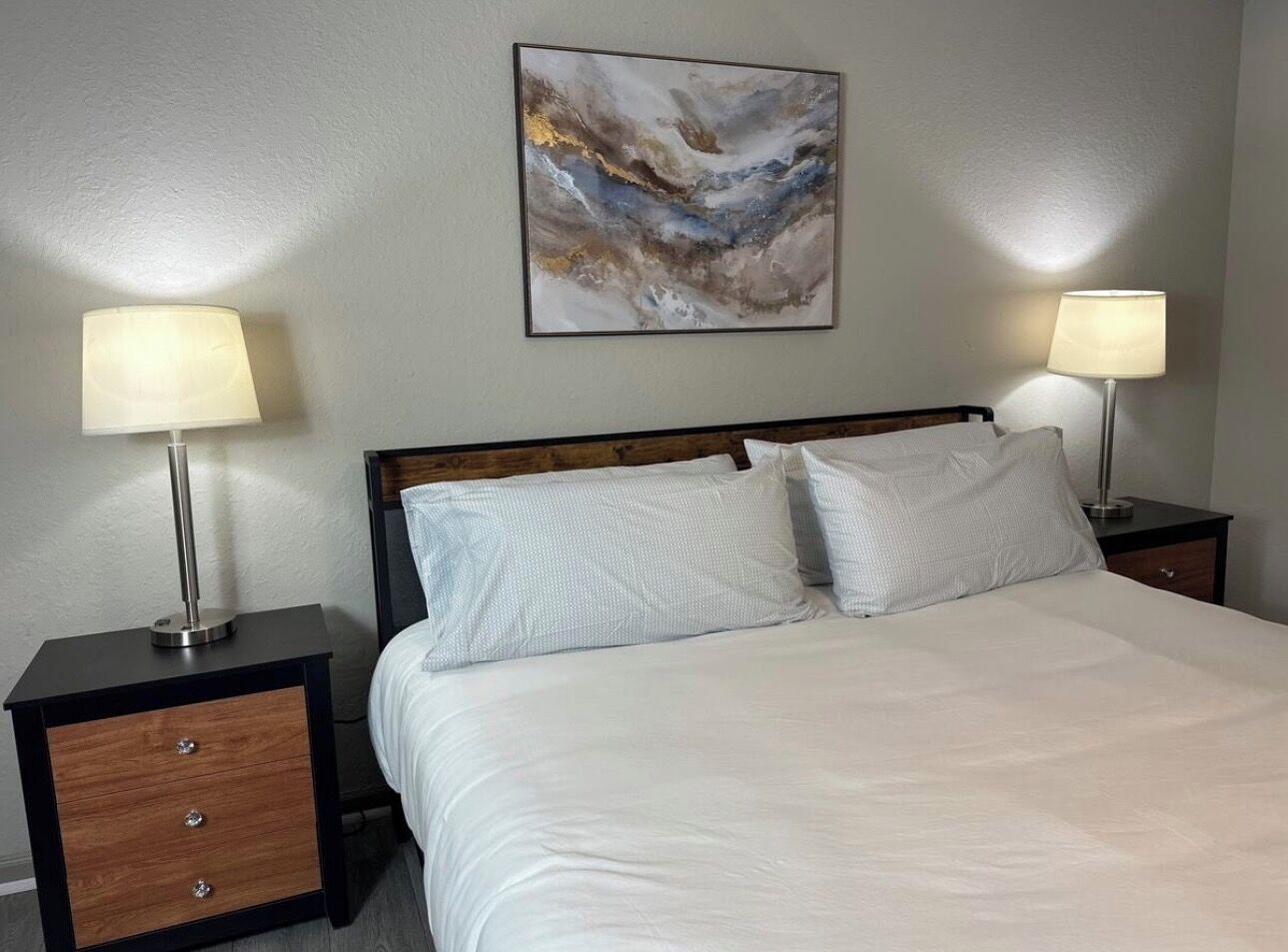 2 Schlafzimmer, Schreibtisch, Bügeleisen/Bügelbrett, kostenloses WLAN