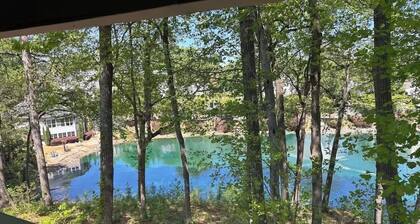 Lovely stay by the Braves / 2bd 2bth with private access gate to Braves Stadium