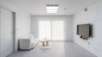 Basic Room, 2 Bedrooms (B (No pets allowed)) | 2 bedrooms, free WiFi
