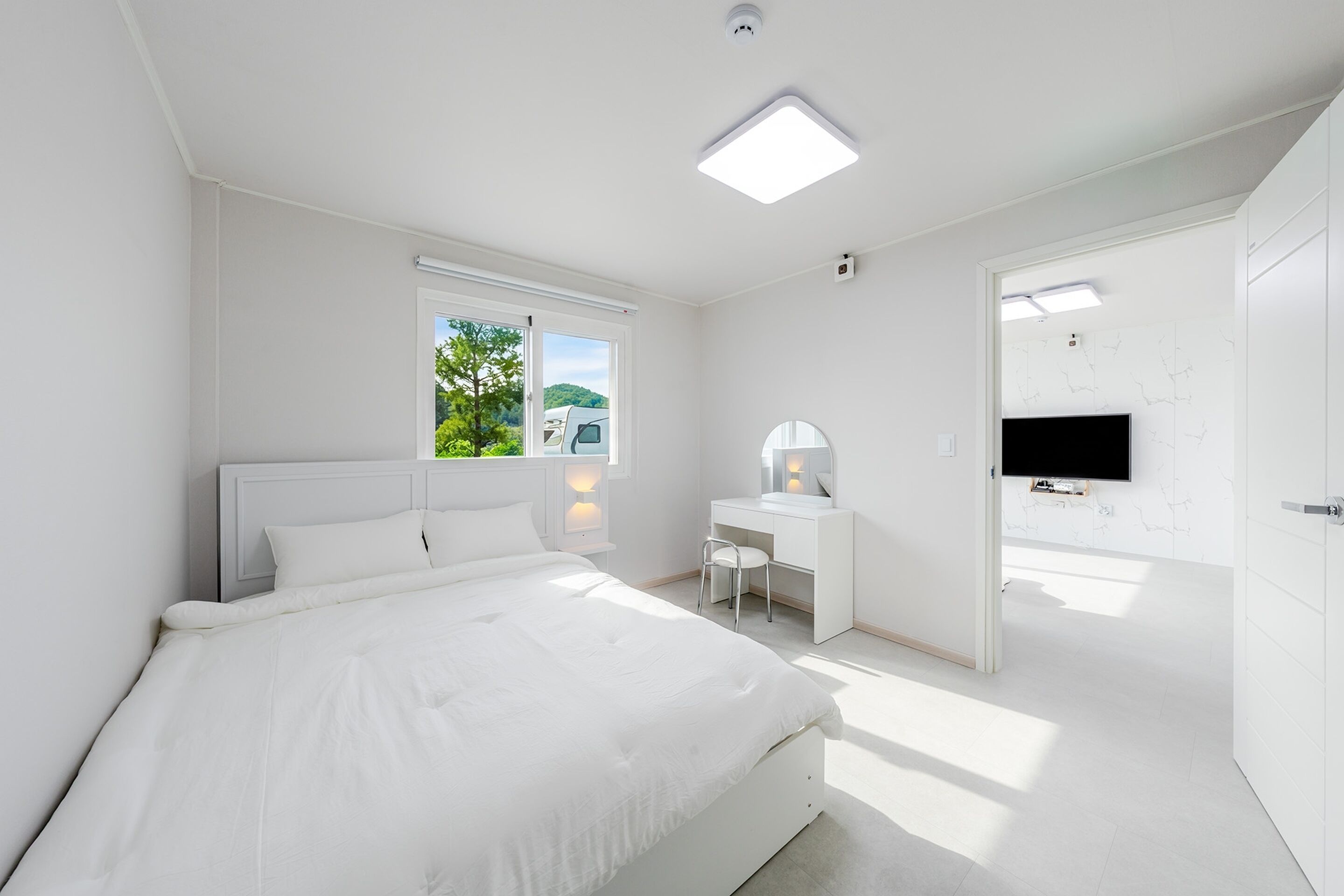Eenvoudige kamer, 2 slaapkamers (B (No pets allowed)) | 2 slaapkamers, gratis wifi