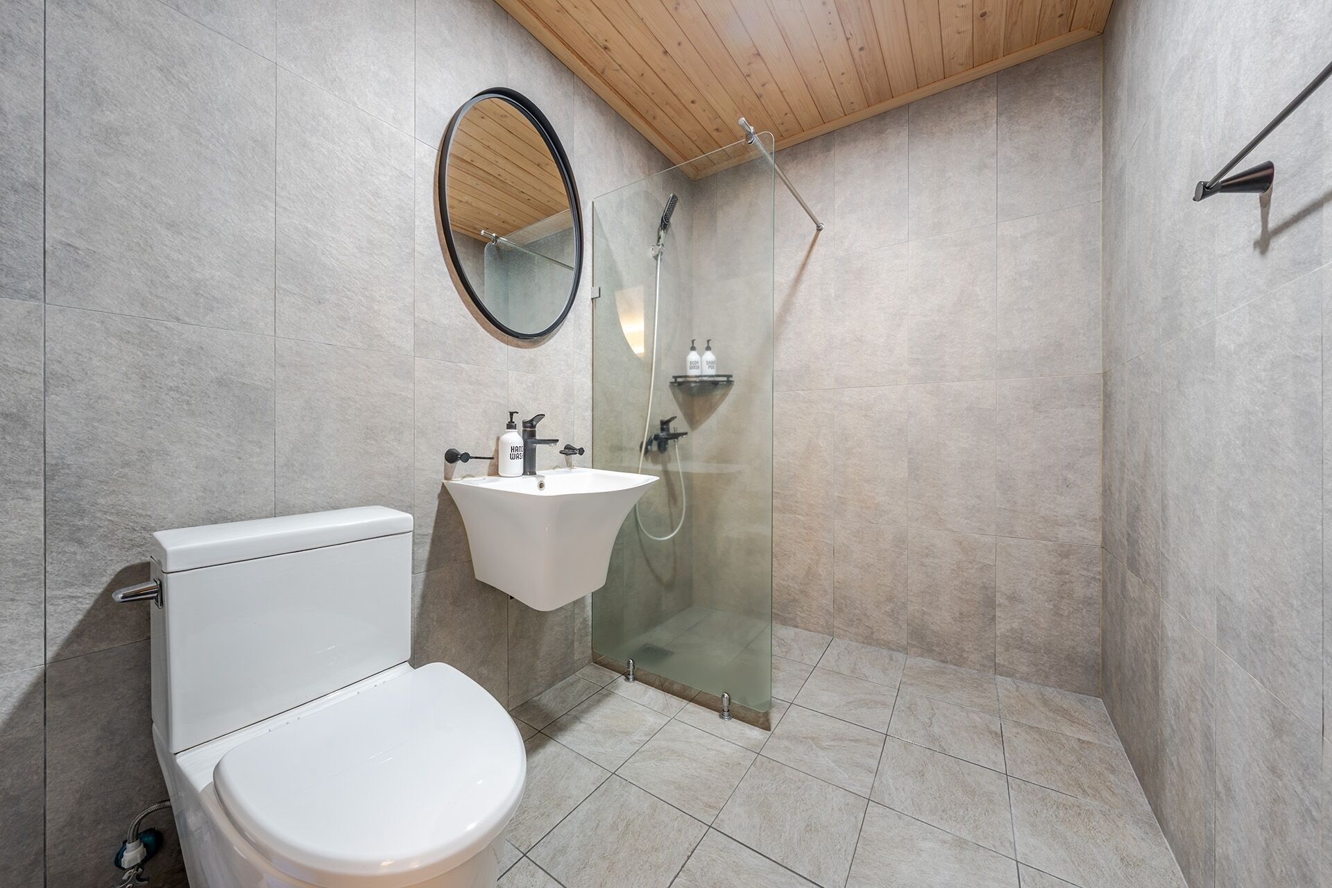 Basic Room, 1 Bedroom (301) | 1 bedroom, free WiFi