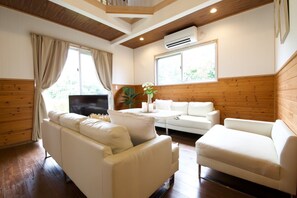 Apartment | Living area - Komeiya HIKARI (Motobu)