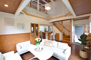 Apartment | Living area - Komeiya HIKARI (Motobu)