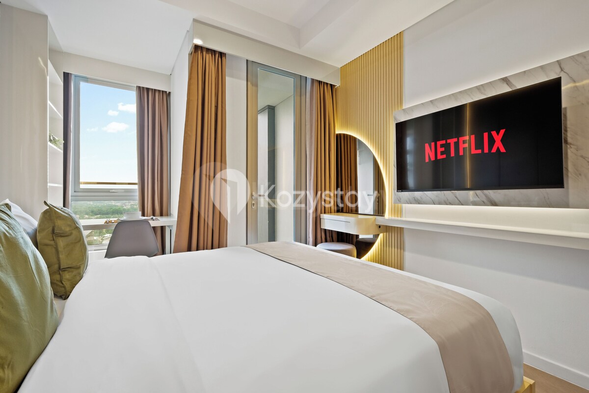 Apartment, 1 Bedroom, City View | Desk, laptop workspace, iron/ironing board, free WiFi