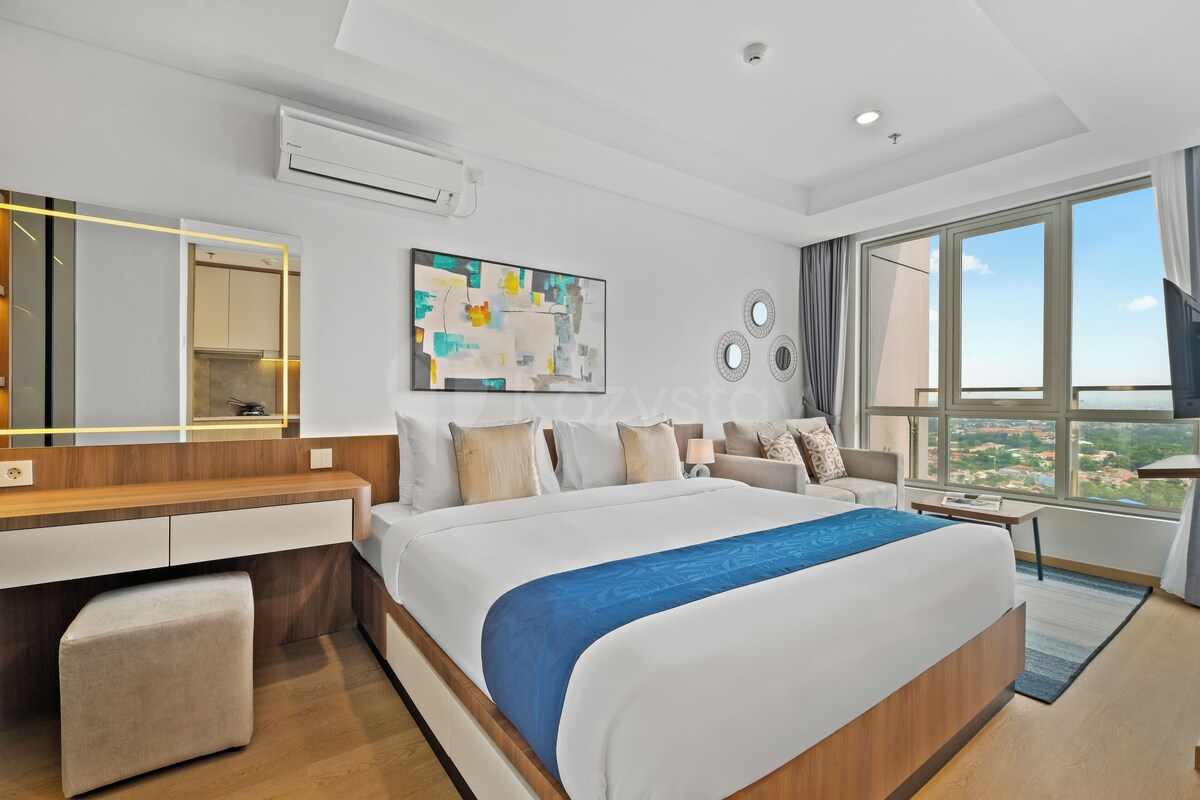 Apartment, 1 Bedroom, City View | Desk, laptop workspace, iron/ironing board, free WiFi