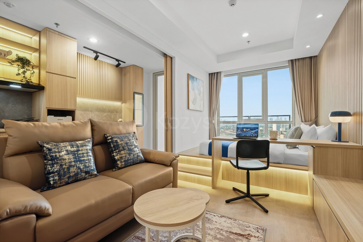 Apartment, 1 Bedroom, City View | Living area | 43-inch Smart TV with cable channels, Netflix, streaming services