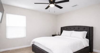 3-bedroom house in charming Laredo