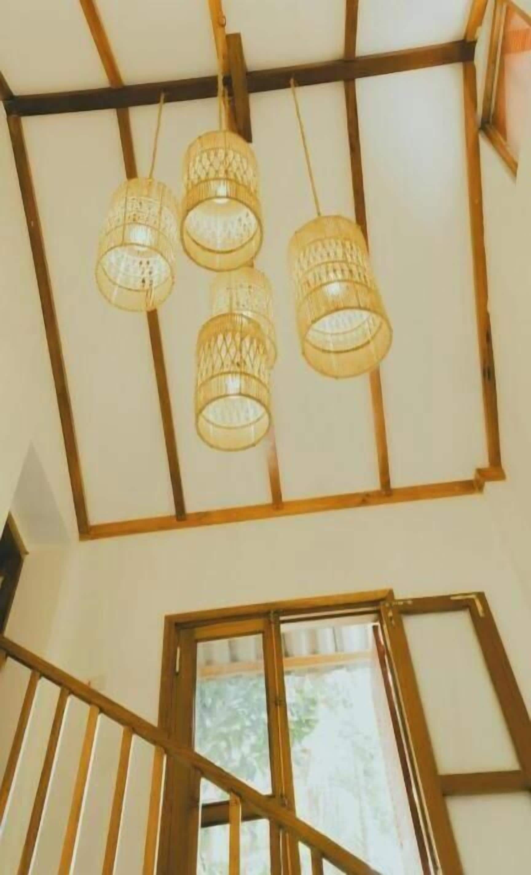 Villa familiar, patio, vista al jardín | Interior