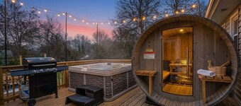 The Vega Haven Retreat w/ Hot Tub, Sauna + Game Room - Sleeps 12