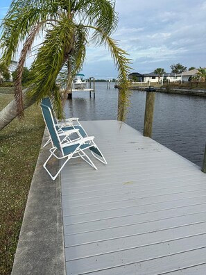 Terrace/patio - 3-bedroom house in pleasant Port Charlotte with cool AC (Port Charlotte)