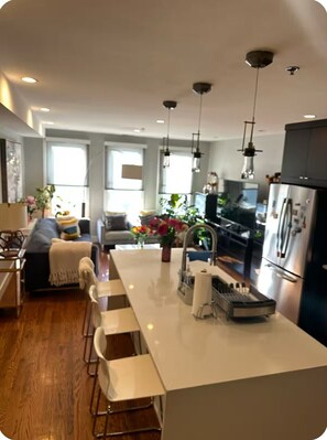 Interior -  Hoboken Grand House- 3 Bedroom 2.5 Bathroom with a private rooftop (Hoboken)
