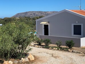 Exterior - Villa Koru8. Quiet, carefree in a traditional Cretan village in Litsarda,Chania. (Chania)