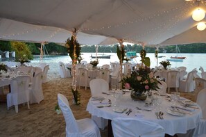 Espace de banquet à l’extérieur