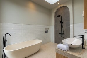 Bathroom - Serenia Villa by Betterplace (Ubud)