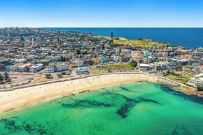 Beach nearby - Beachside Bliss, Bondi Beach with Parking (Bondi)