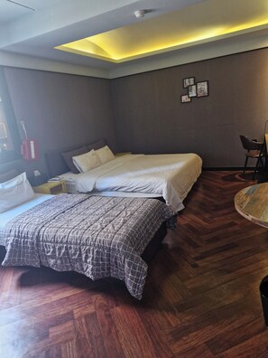 Premium Double Room - HOTEL FRENCH CODE (changwonsi)