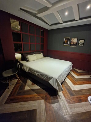 Room - HOTEL FRENCH CODE (changwonsi)
