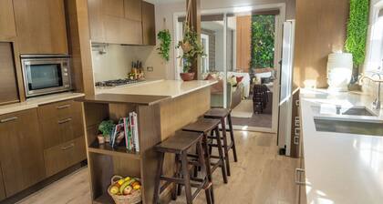 Whole family house. Sleeps 14. Pets welcome