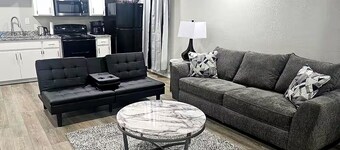 New Boston Apartment | 2 Gig Wi-Fi | Full Kitchen | Sleeps 4