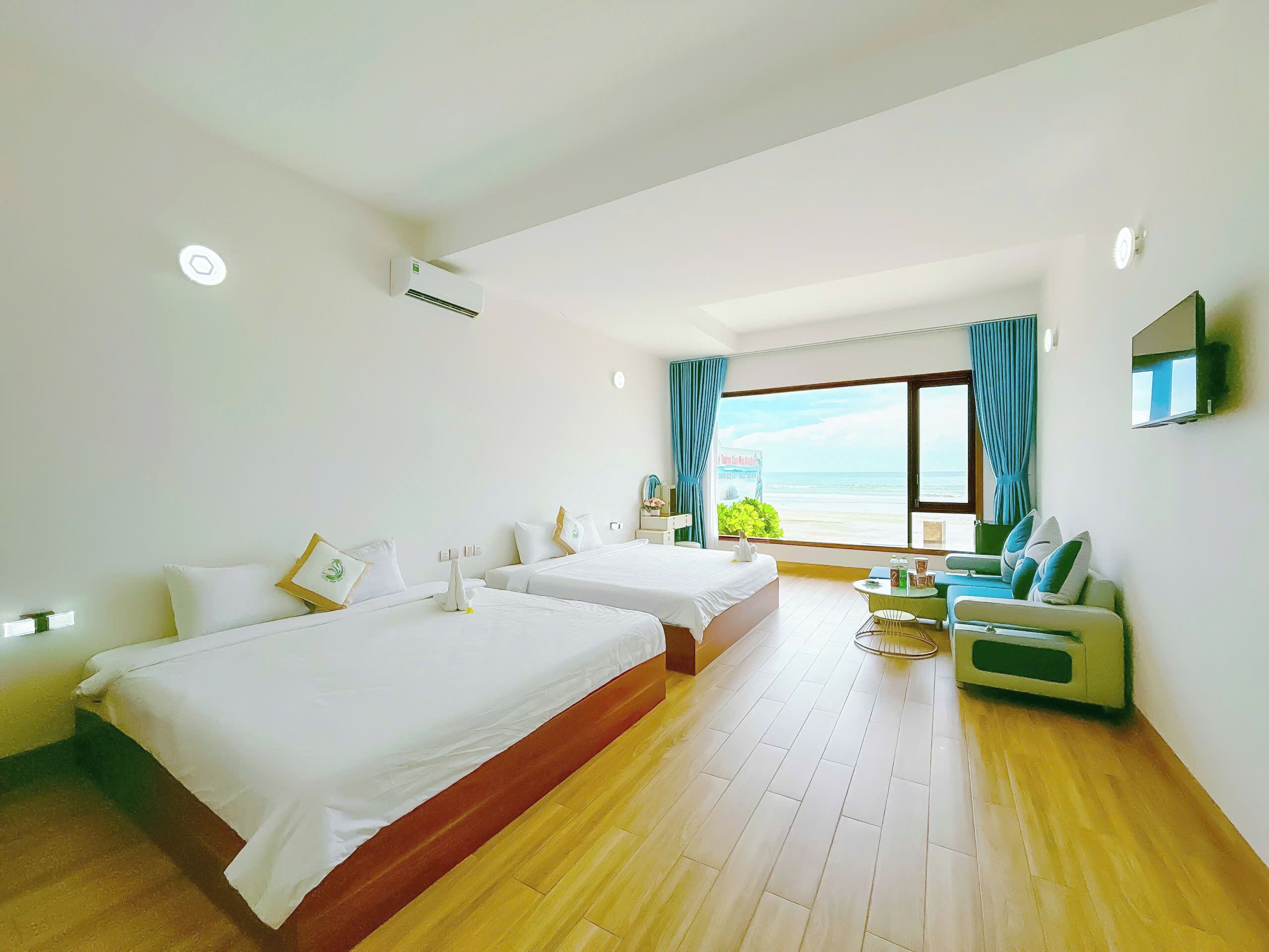 Quadruple Room, Beach View