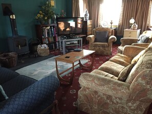 Living area - Le Manoir (Birmingham)