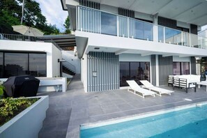 Pool - Luxury 3 BR, Ocean view, With Pool, 15 mins from POS (Carenage)
