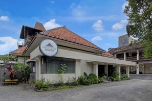 Exterior - Hotel O near Kampung Batik Kauman former (Solo)