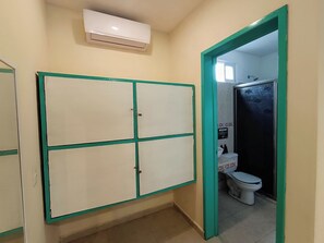 Shower, towels, soap, shampoo - Turquesa Bacalar Centro (Bacalar)