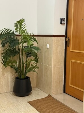 Interior - Spacious Family Apartment | 2 Pools + PS4 + 5 min Beach | Algarve (Armação de Pêra)
