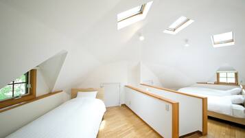 House, 2 Bedrooms, Non Smoking, Balcony | Free WiFi