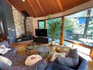 House, Non Smoking, Balcony | Living area
