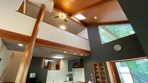 House, Non Smoking, Balcony | Private kitchen