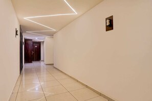 Interior - Super Hotel O Nana Chiloda Near Airport (Ahmedabad)