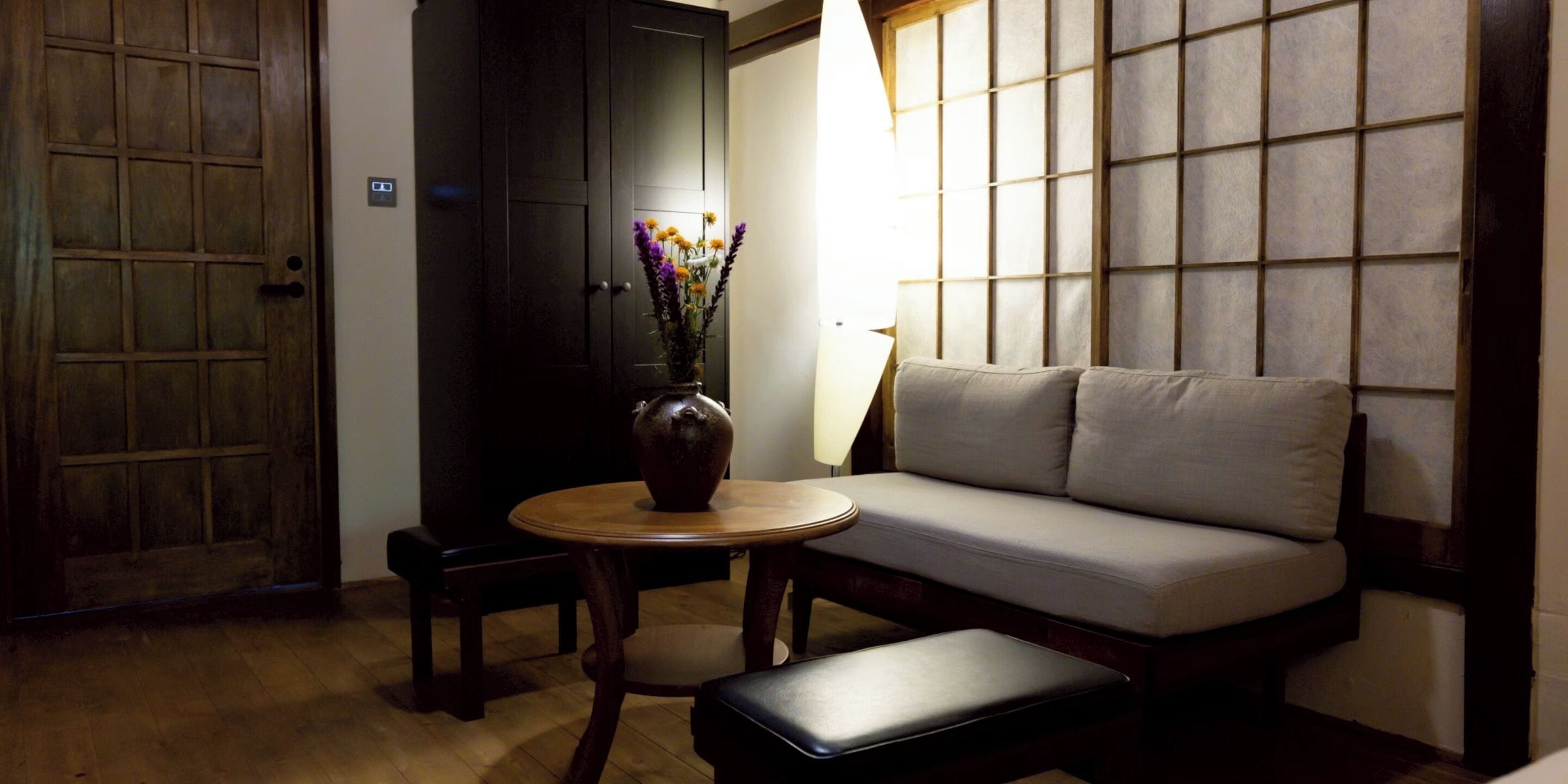 Traditional Double Room, Non Smoking (Garden Room [1F]) | In-room safe, individually decorated, individually furnished, free WiFi