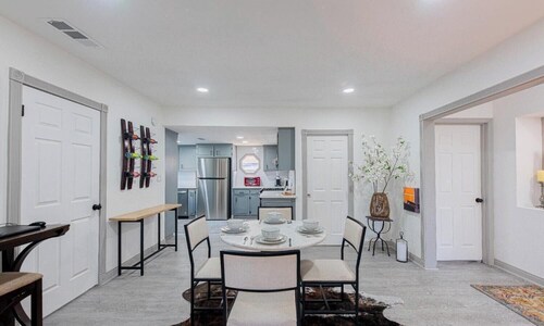 Luxury Stay Near Downtown Bakersfield