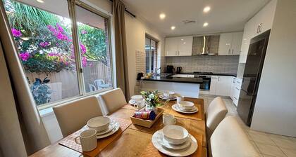 Quiet Leafy Retreat- 10 minutes to