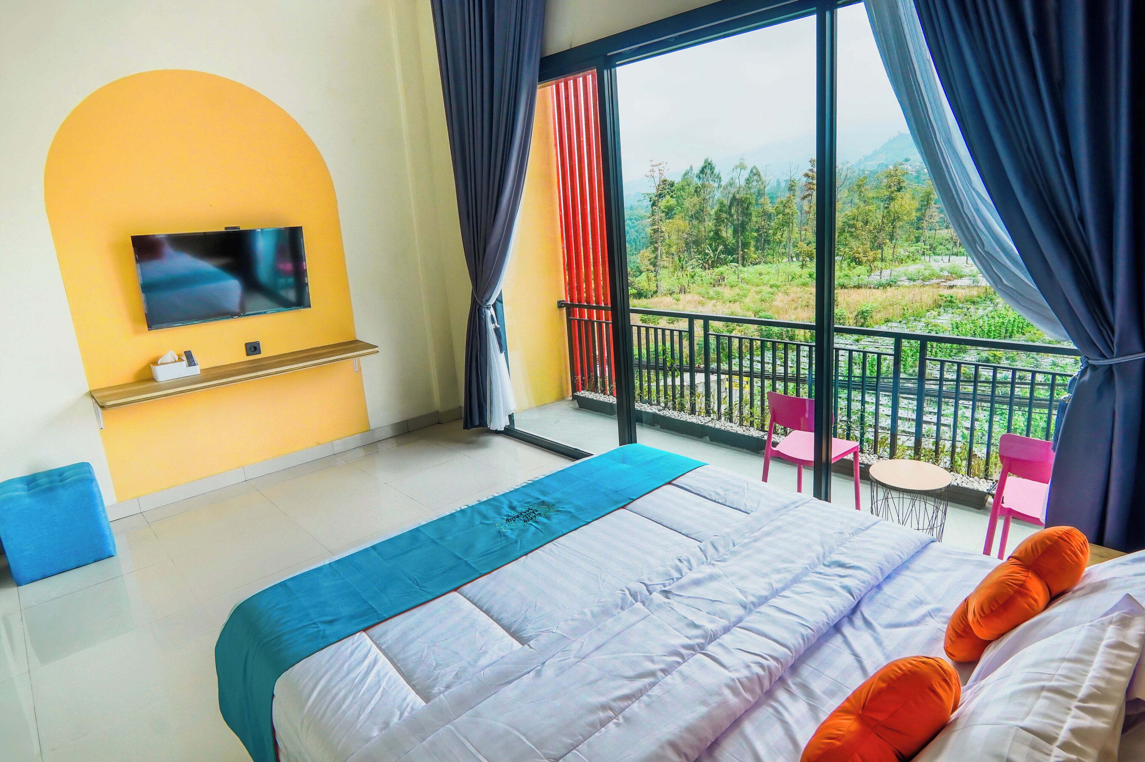 Deluxe Double Room, Balcony, City View