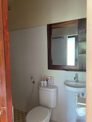 Doppia Comfort, vista collina | Bagno