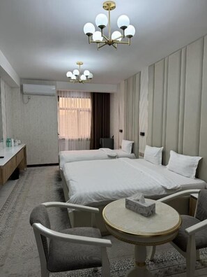 Family Room, Balcony, City View - Aram Baland Hotel  (Dushanbe)