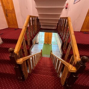 Deluxe Room, Mountain View | Interior - Hotel Ilhan Sonamarg (Sonamarg)