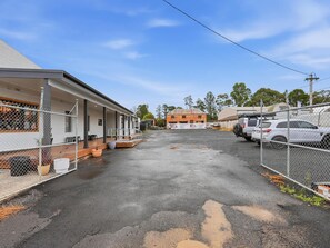 Property grounds - Vale Road Studio One | Coffee at your doorstep (Perthville)