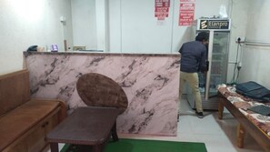 Lobby - Atithi Executive Lodging (Pune)