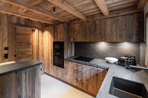 Chalet | Private kitchen | Highchair, cookware/dishes/utensils - Modern Chalet - 4bdr/8p - Megeve (Megeve)