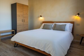 1 quarto, escrivaninha, berço de viagem, Wi-Fi de cortesia