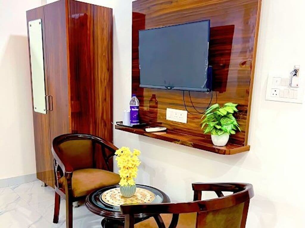 Deluxe Triple Room | Makan dalam bilik