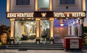 Fachada de la propiedad