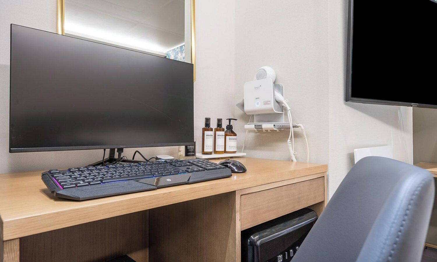 Deluxe Gaming PC Room